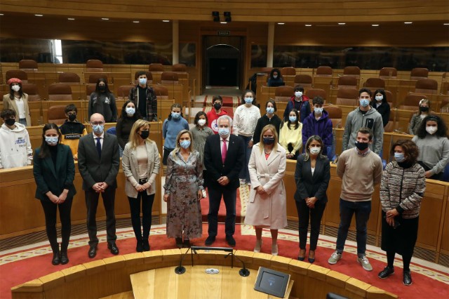 Santalices agradece o “compromiso ambiental” da mocidade e insiste na necesidade de frear o cambio climático para preservar os tesouros naturais de Galicia